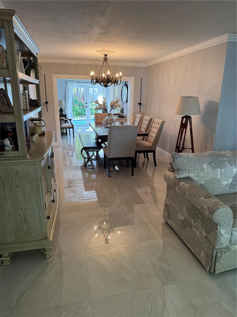 MIAMI LAKES SEC 04 - Residential