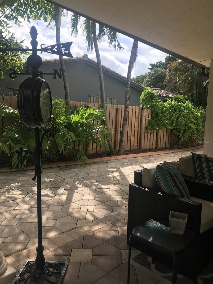 MIAMI LAKES SEC 04 - Residential