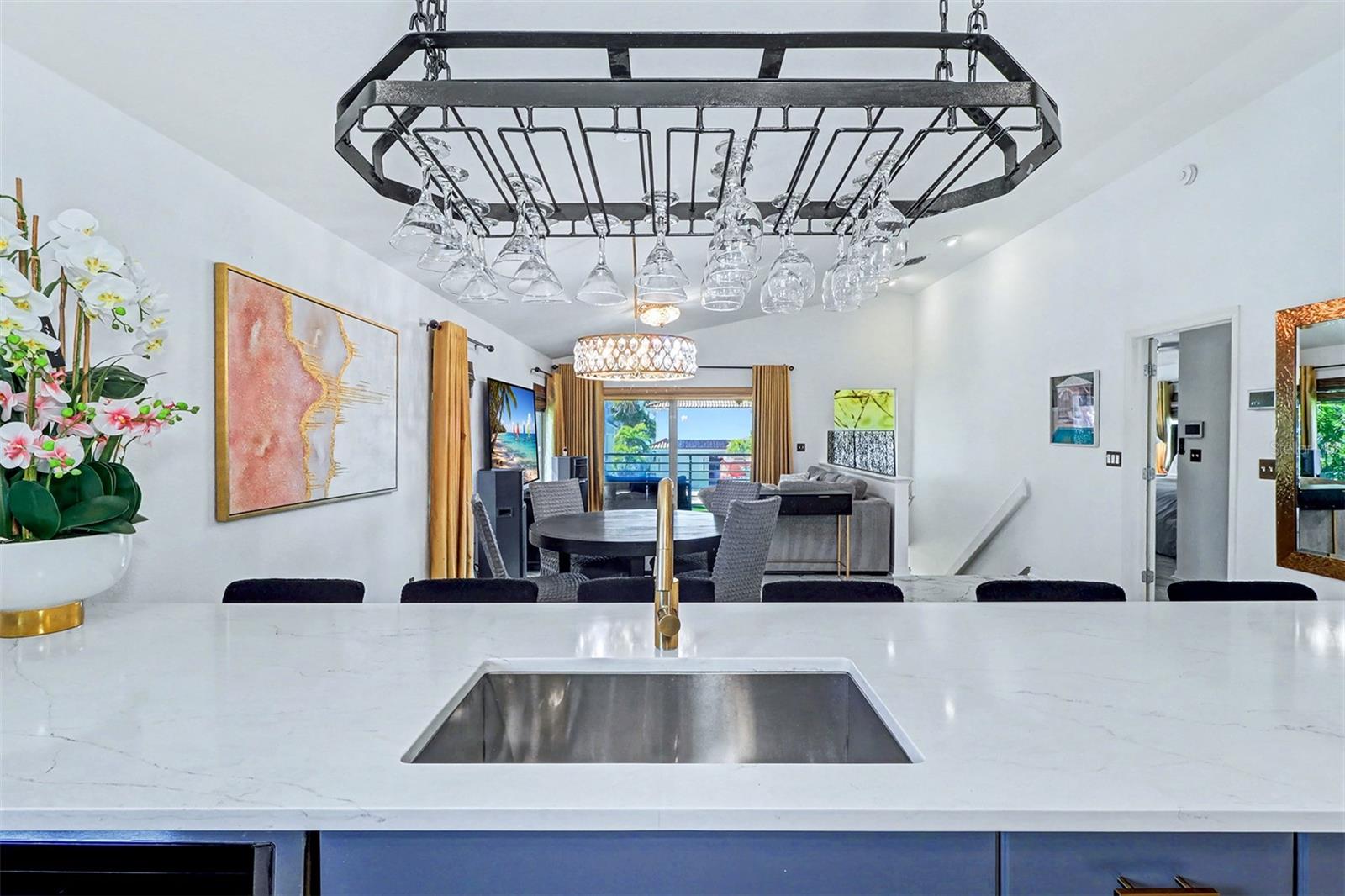 LONE PALM BEACH 1ST ADD - Residential