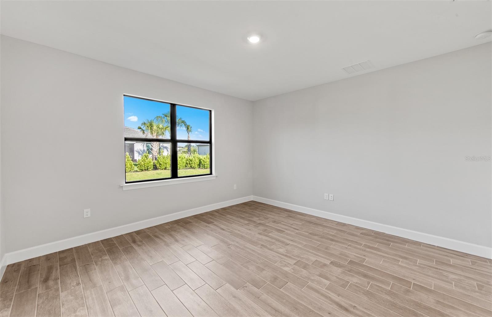 ARBOR OAKS AT THE WOODLANDS - Residential