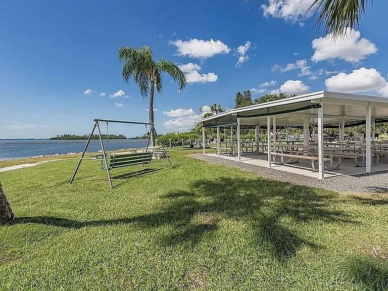 TRAILER ESTATES FOURTH ADD - Residential