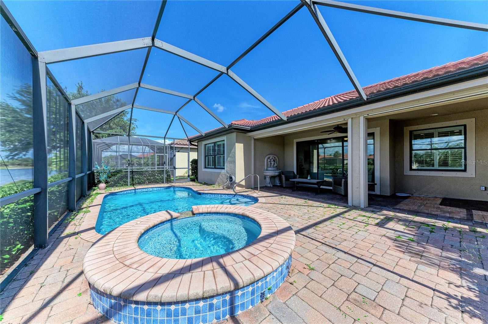 WILLOW CHASE - Residential