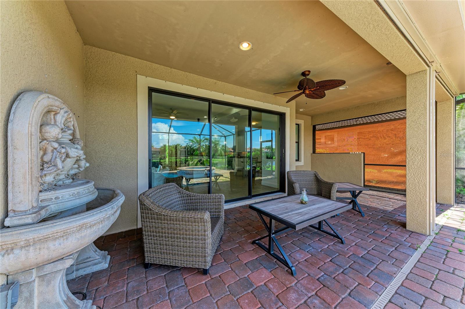 WILLOW CHASE - Residential