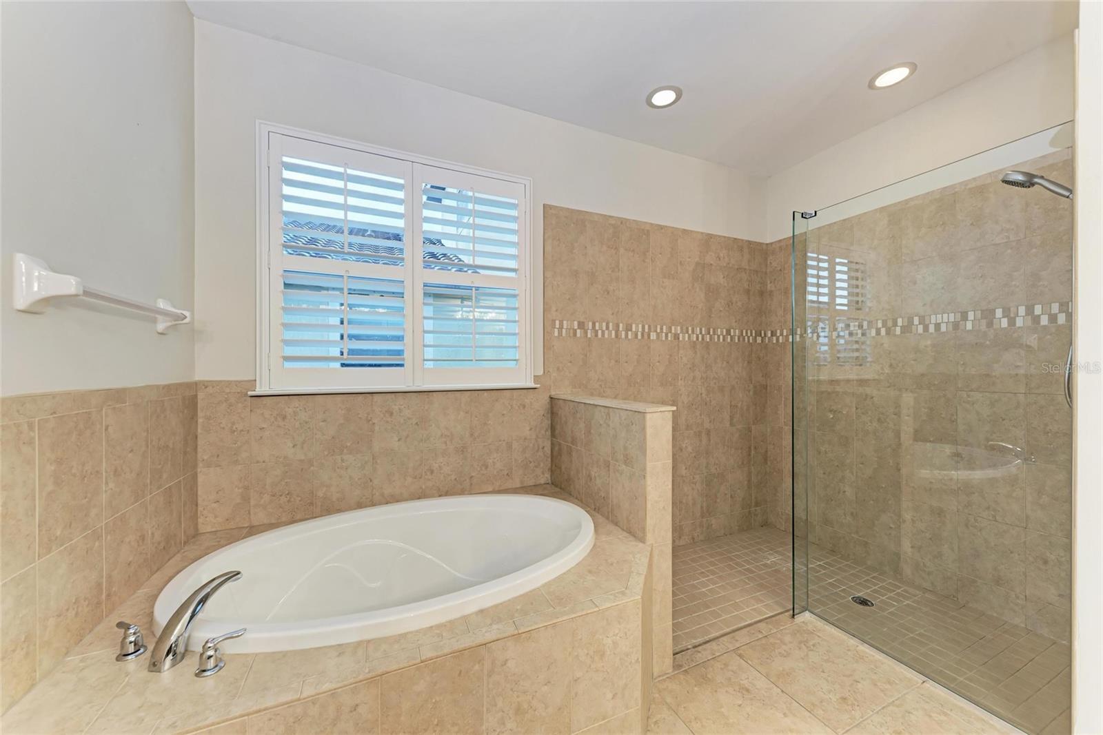 WILLOW CHASE - Residential