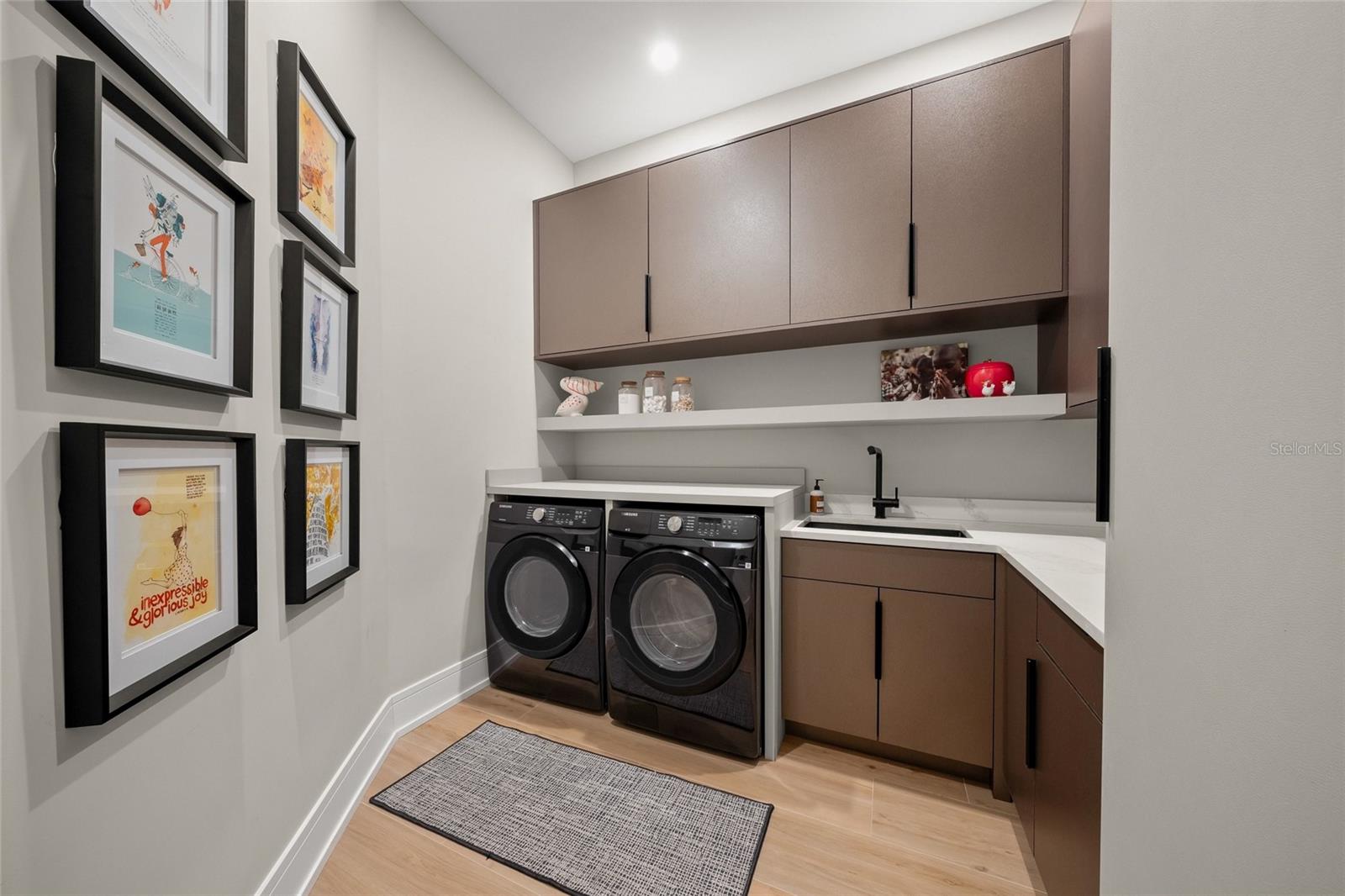 KENTWOOD ESTATES - Residential