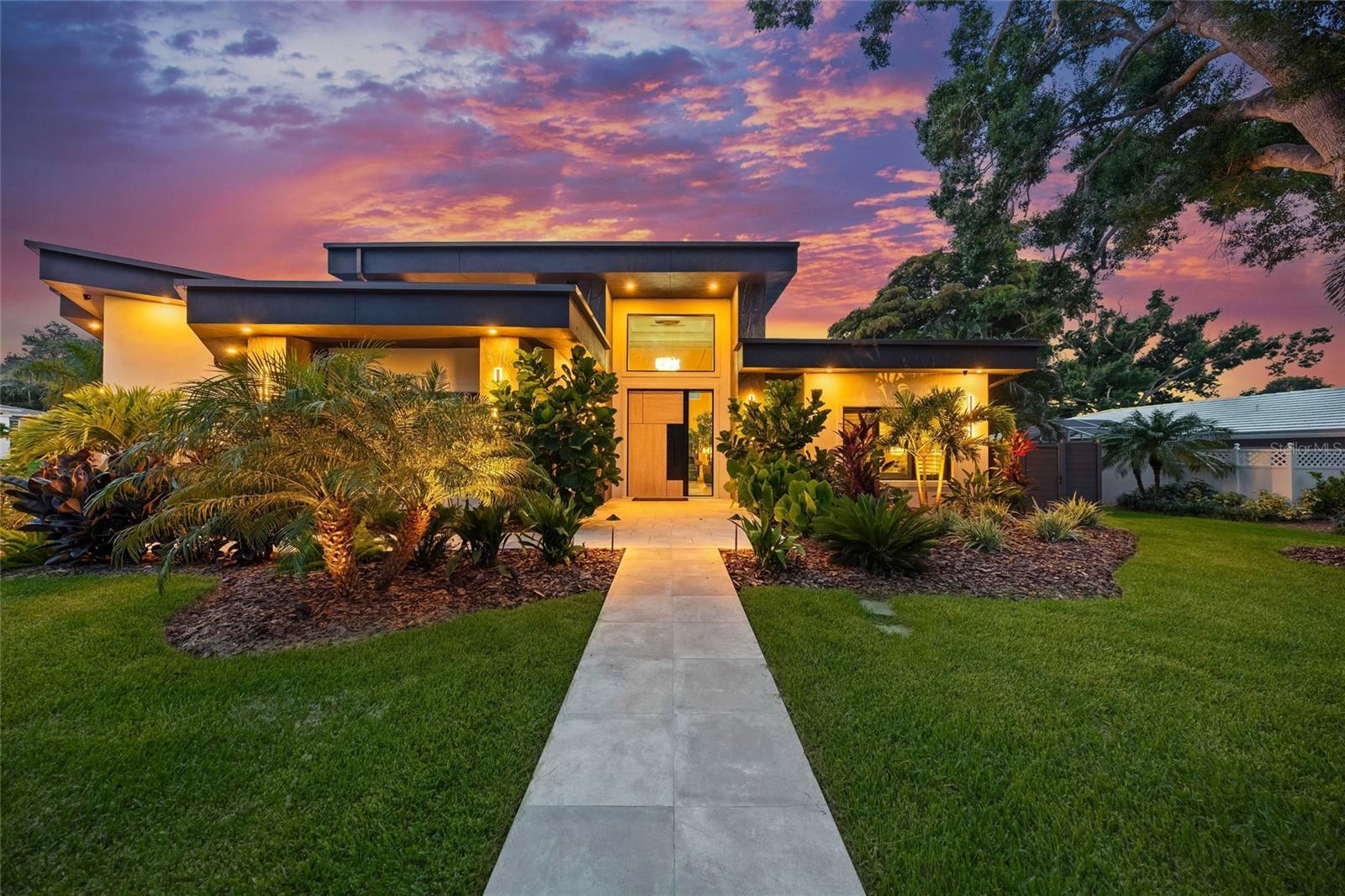 KENTWOOD ESTATES - Residential