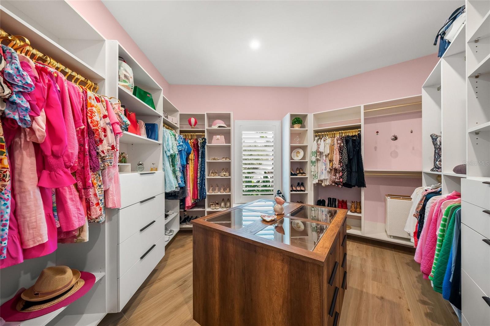 KENTWOOD ESTATES - Residential