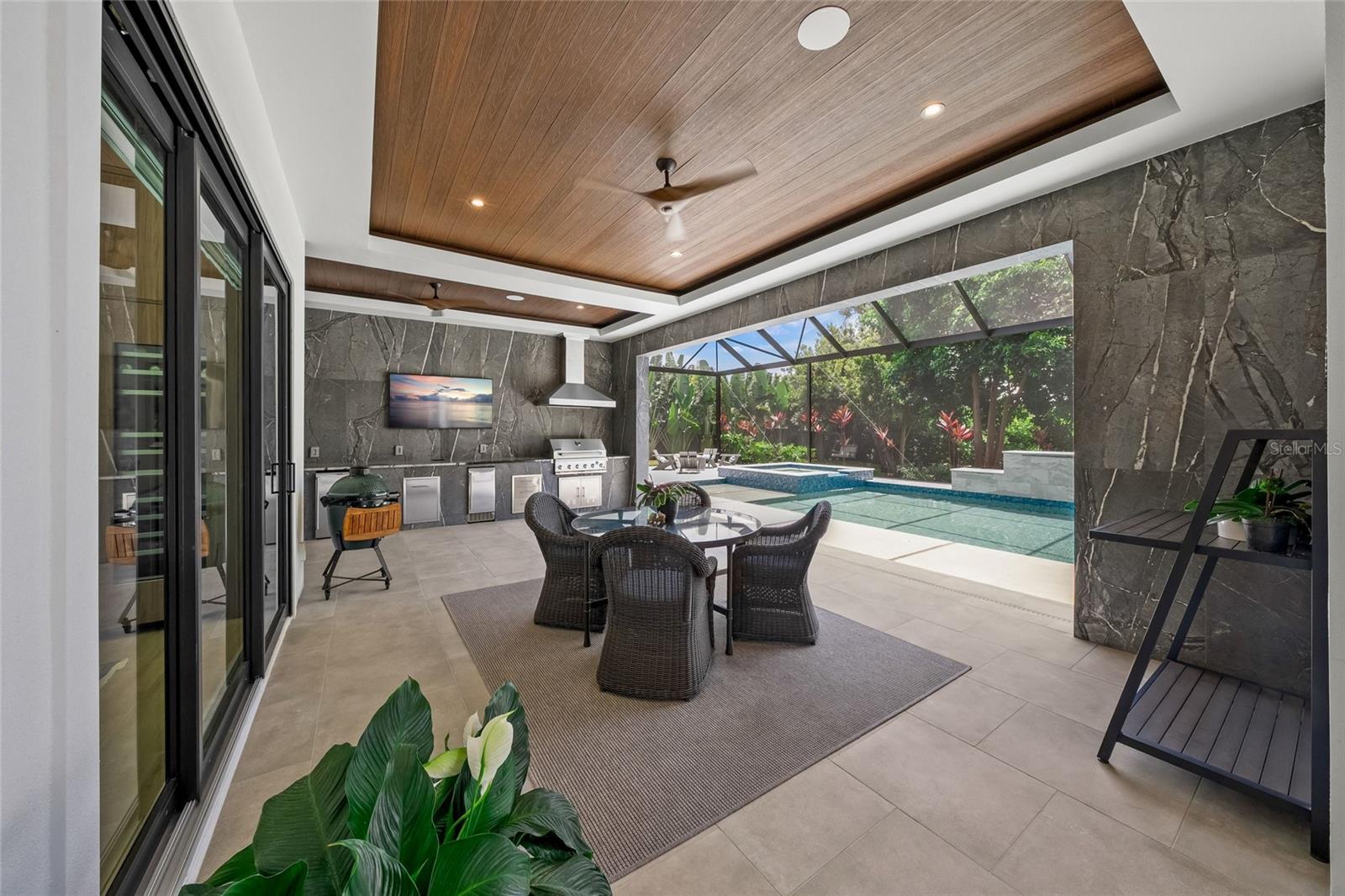 KENTWOOD ESTATES - Residential