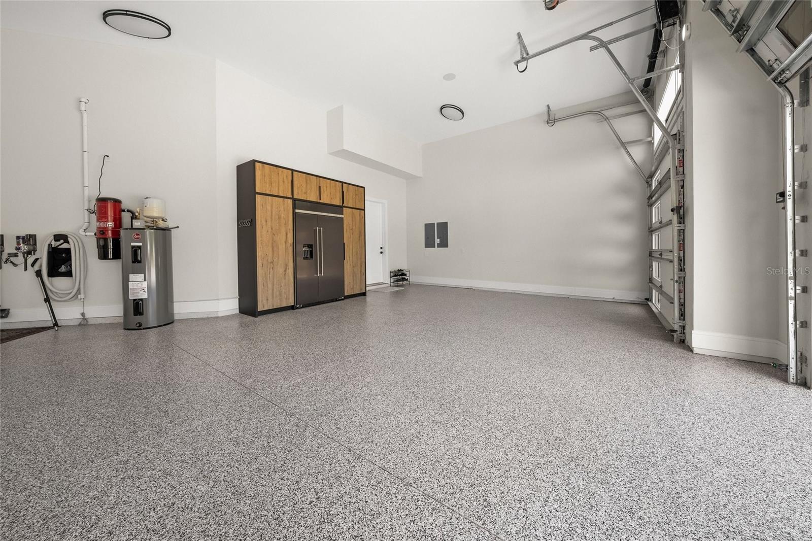 KENTWOOD ESTATES - Residential