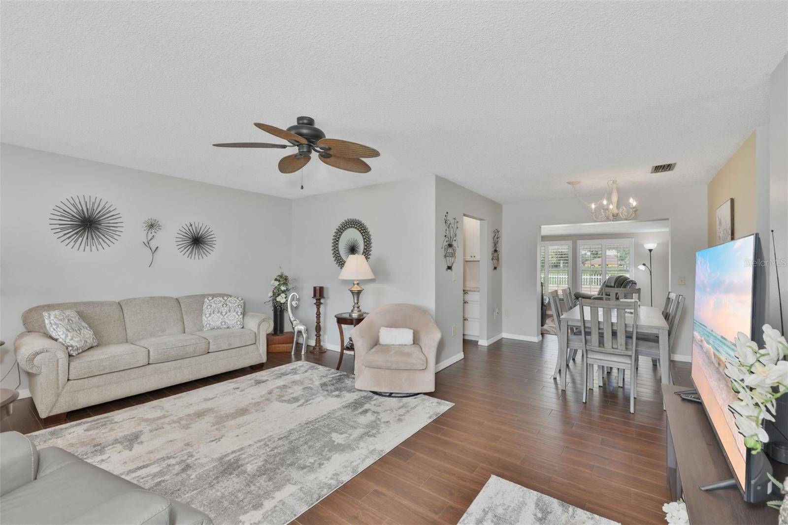 DEL WEBBS SUN CITY FLORIDA UN - Residential