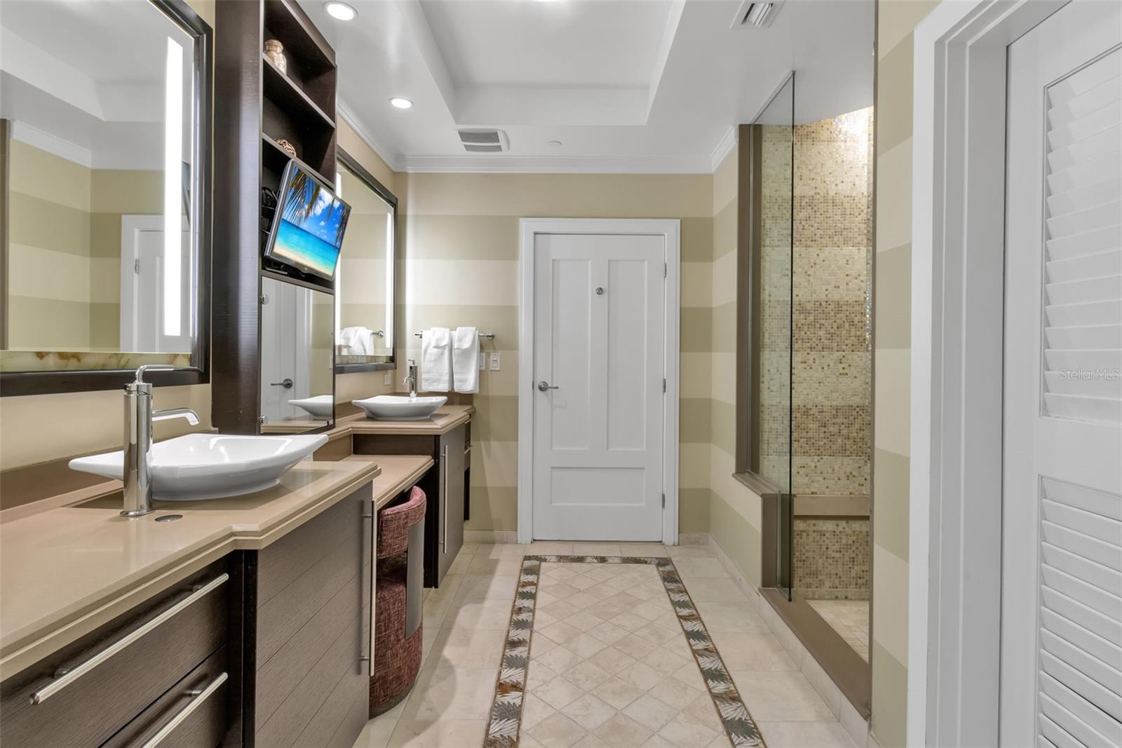 SIESTA KEY BEACH RESIDENCES - Residential