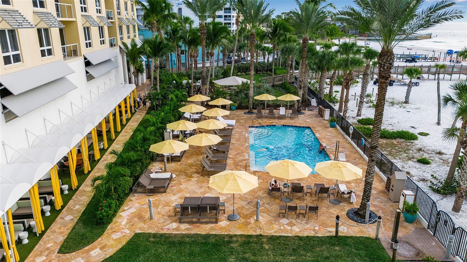 SIESTA KEY BEACH RESIDENCES - Residential
