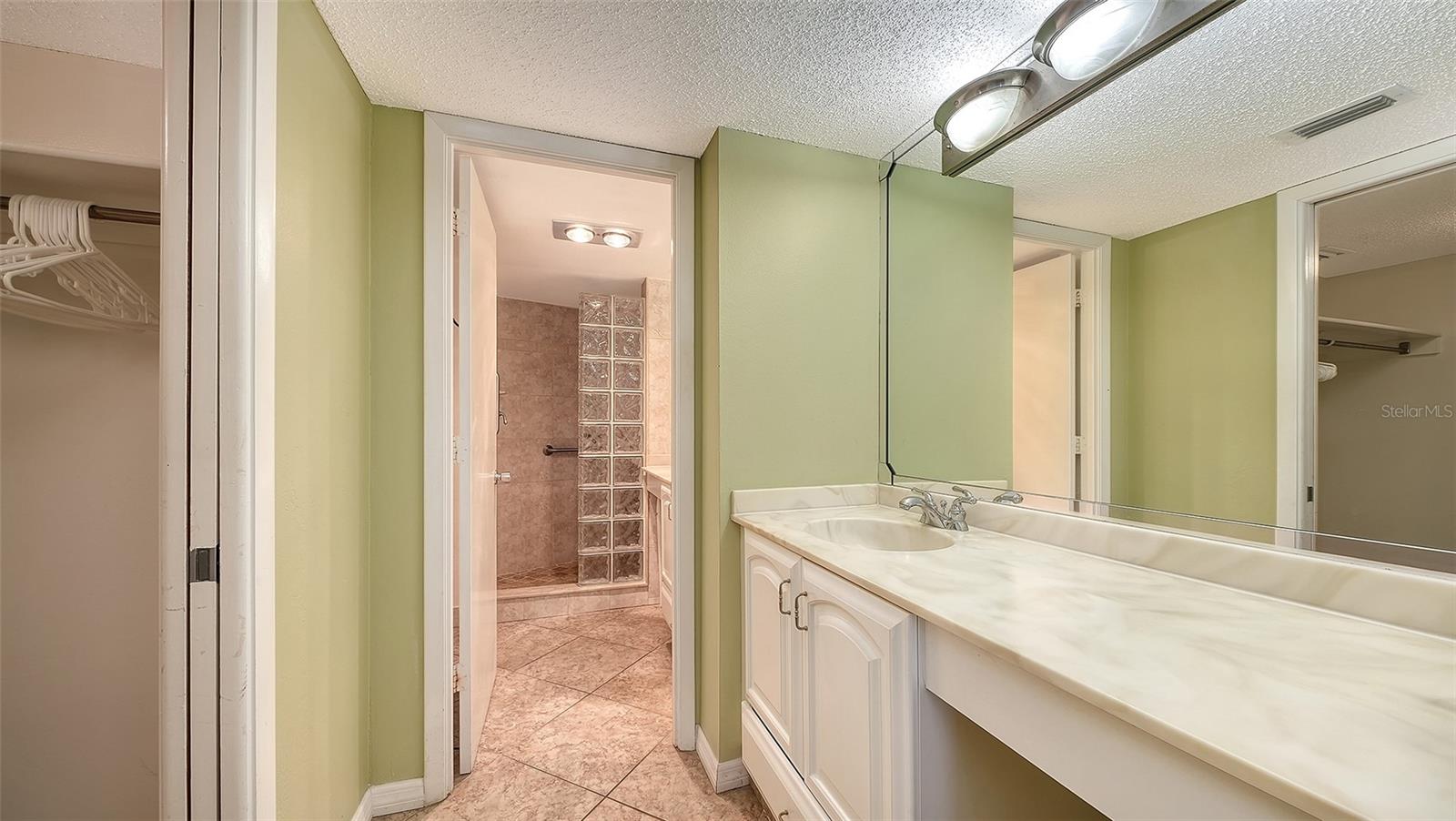 SARASOTA SURF & RACQUET - Residential