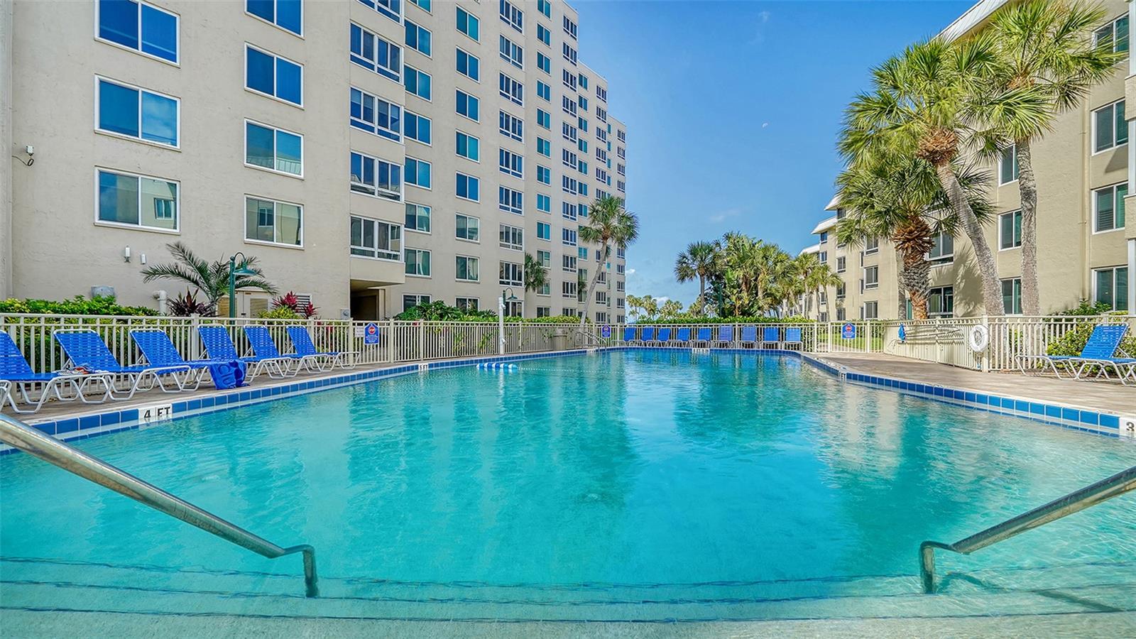 SARASOTA SURF & RACQUET - Residential