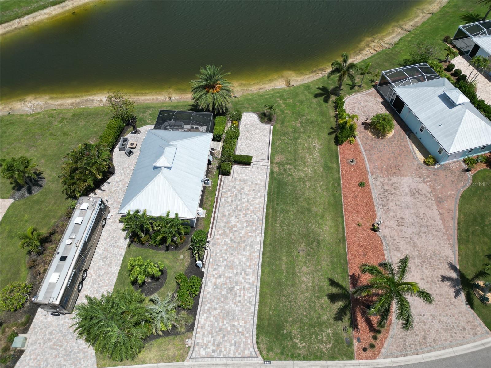 THORNTON CRK MOTORCOACH RESIDENCE - Land
