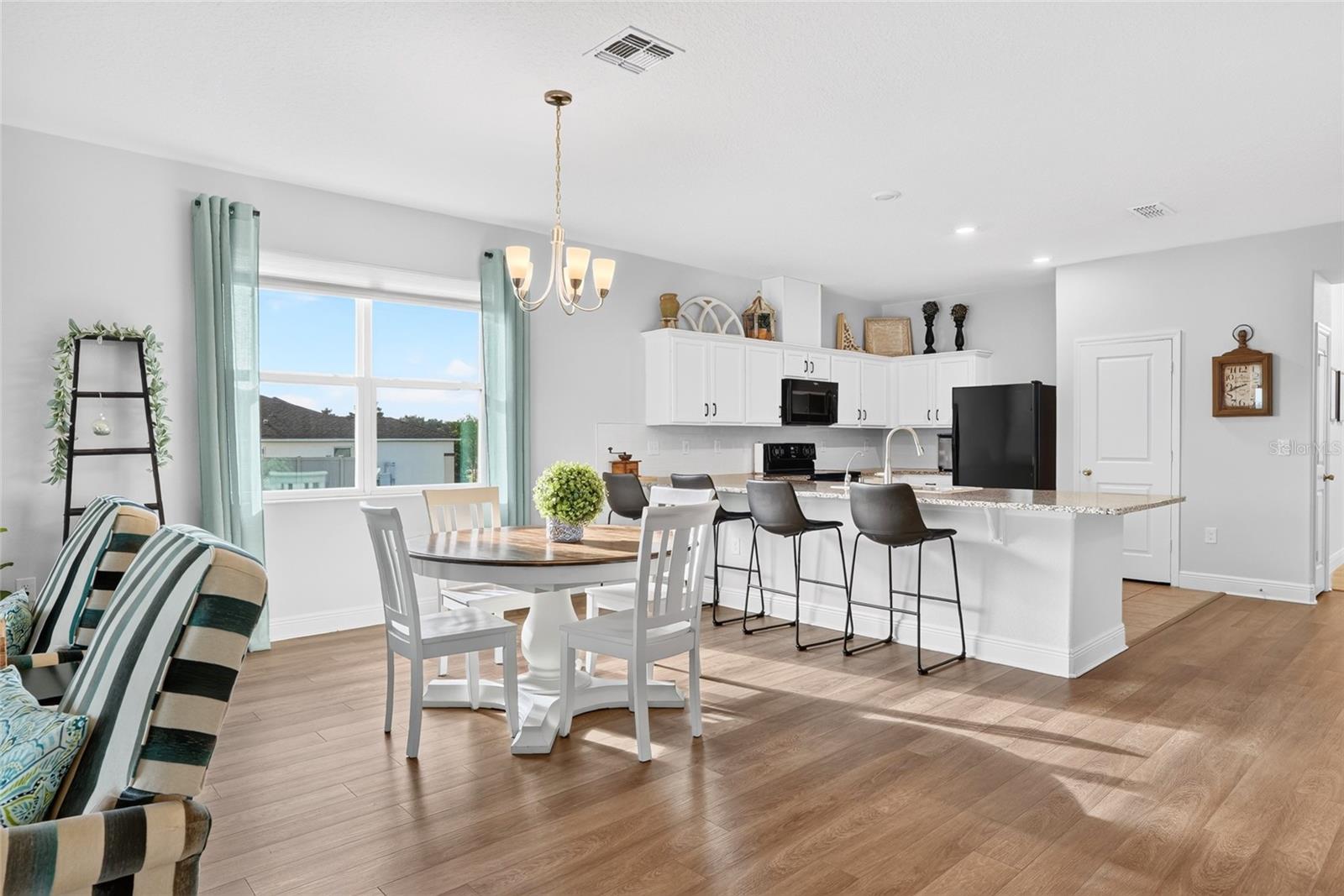 CARRIAGE HILL - Residential