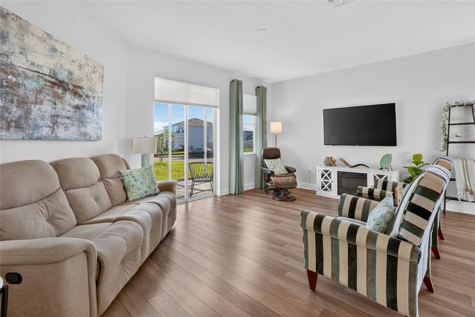 CARRIAGE HILL - Residential
