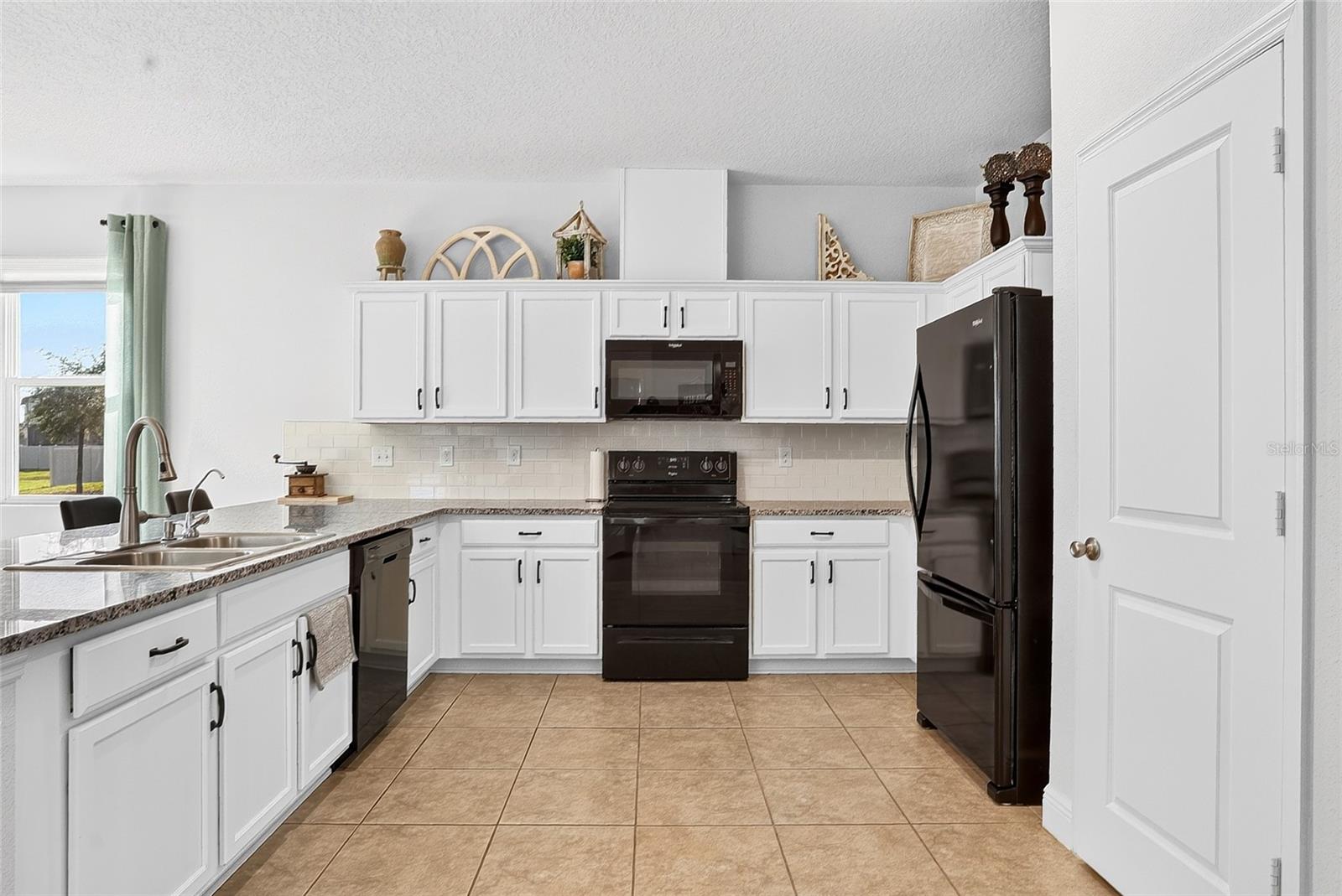 CARRIAGE HILL - Residential