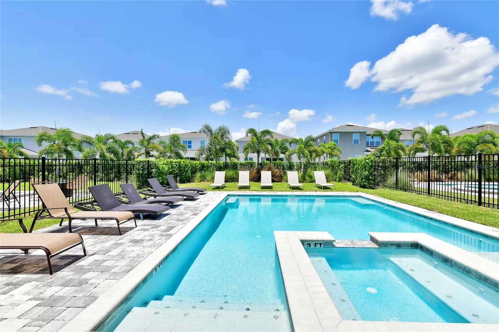 REUNION WEST PH 4 - Residential