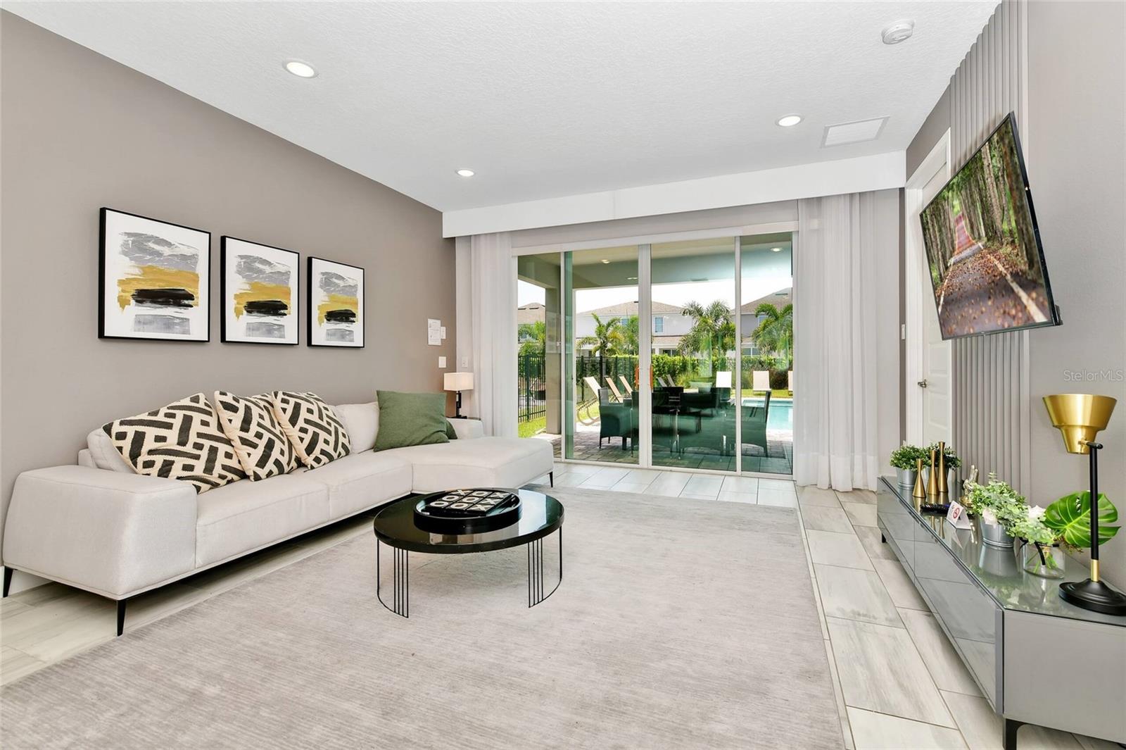 REUNION WEST PH 4 - Residential