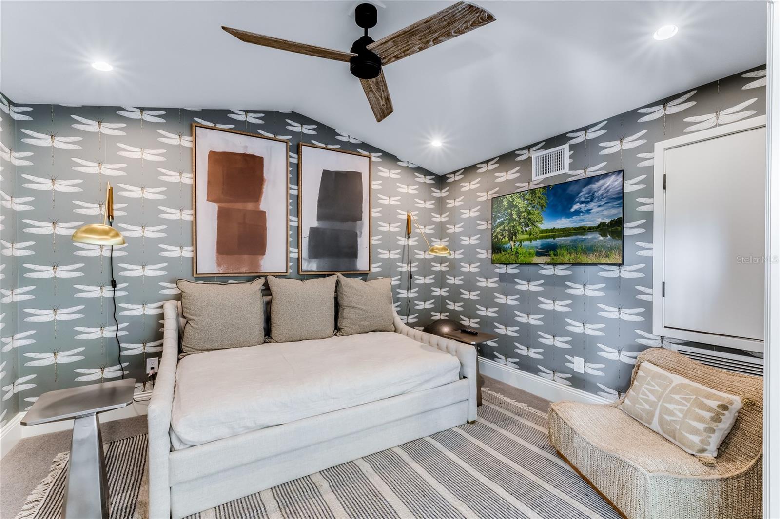 BAY POINT - Residential