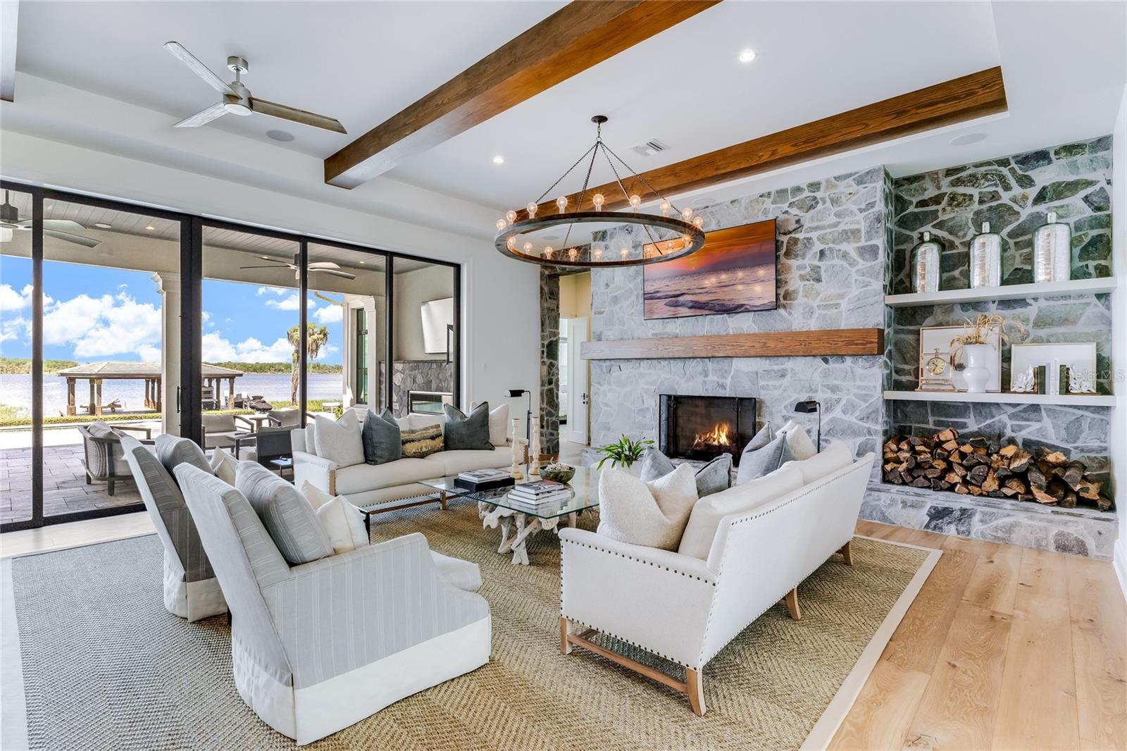 BAY POINT - Residential