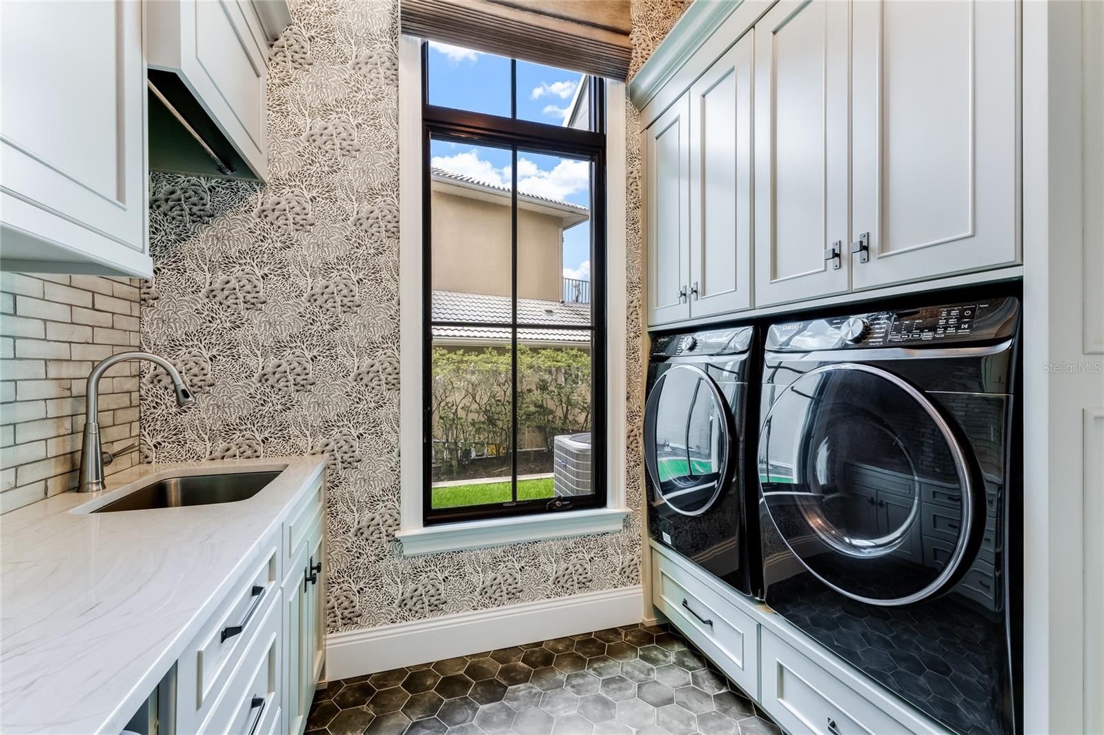 BAY POINT - Residential