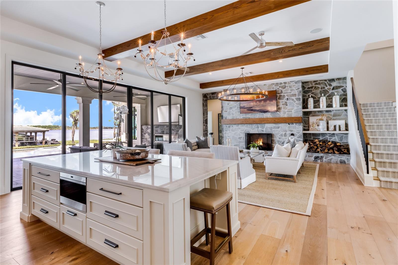 BAY POINT - Residential