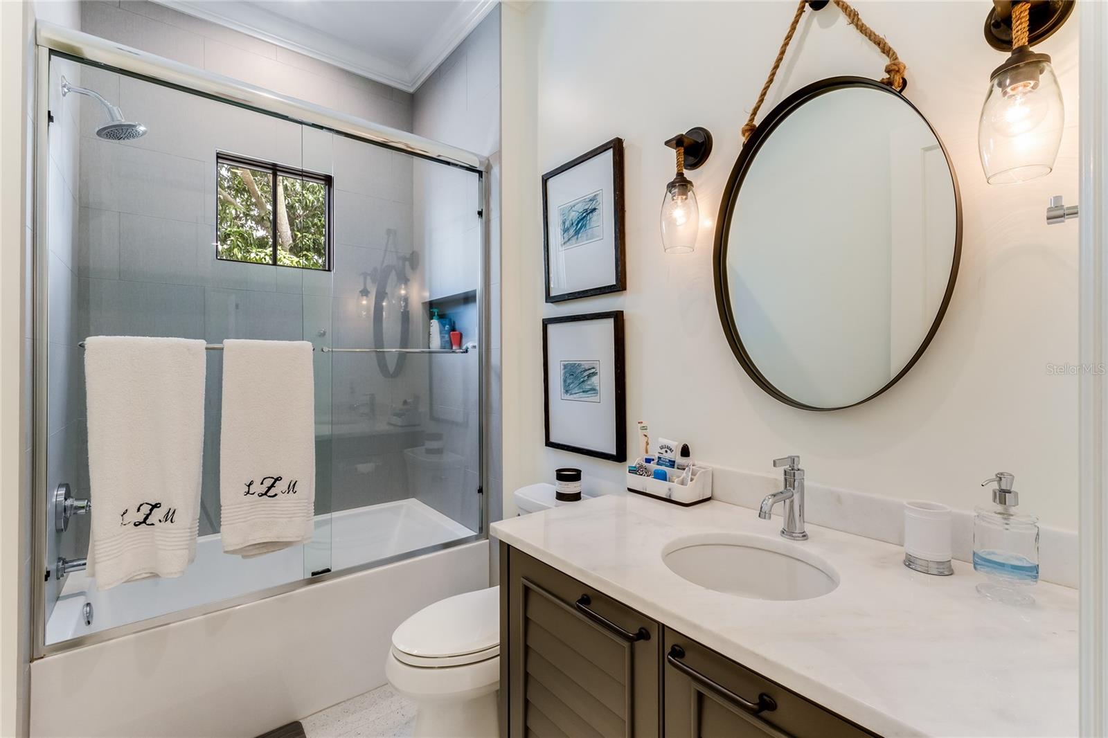 BAY POINT - Residential