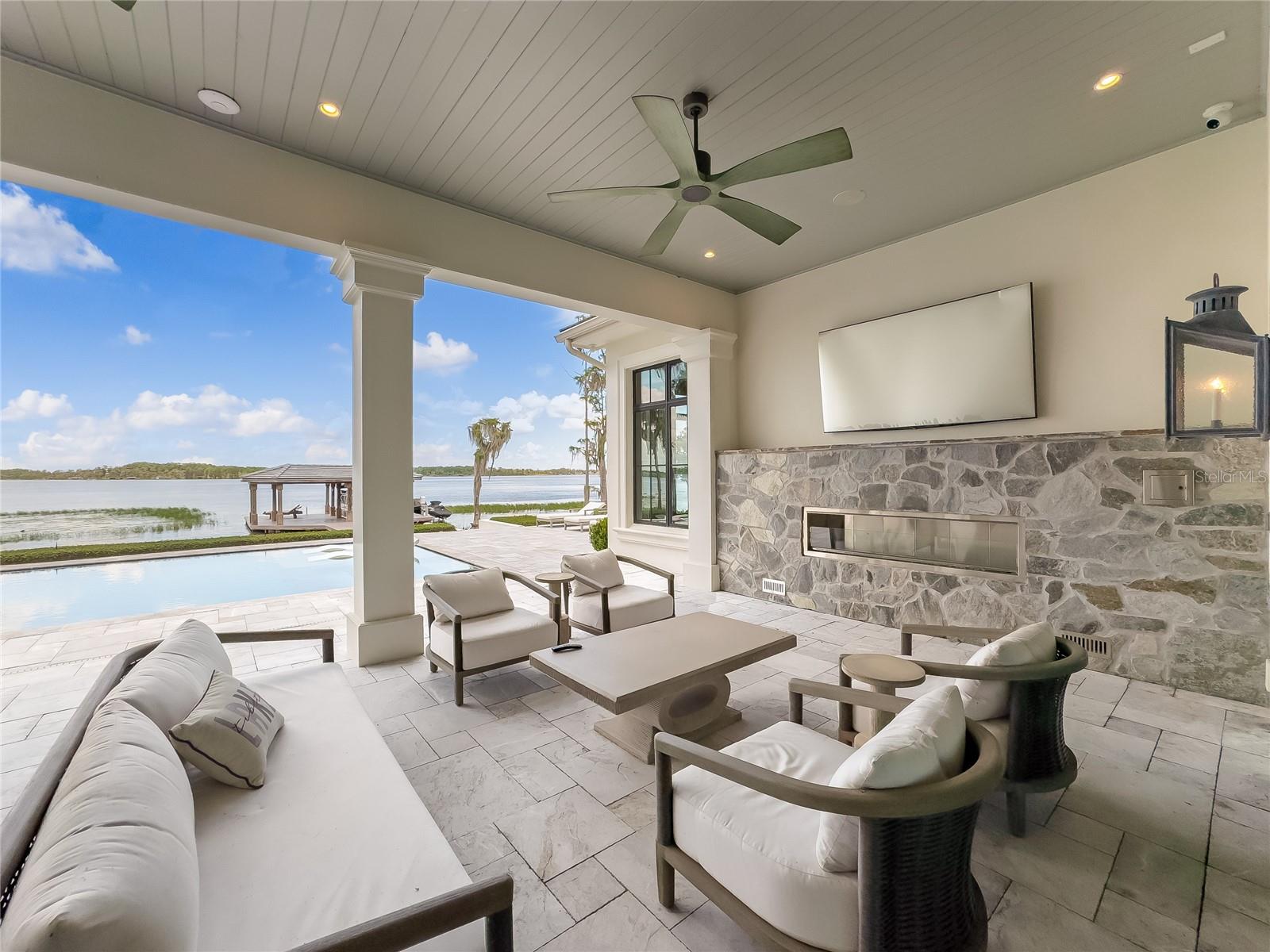 BAY POINT - Residential