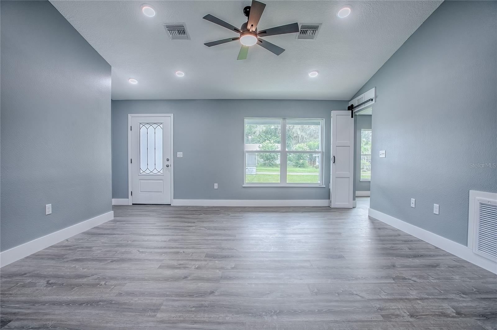 MAGNOLIA MANOR - Residential