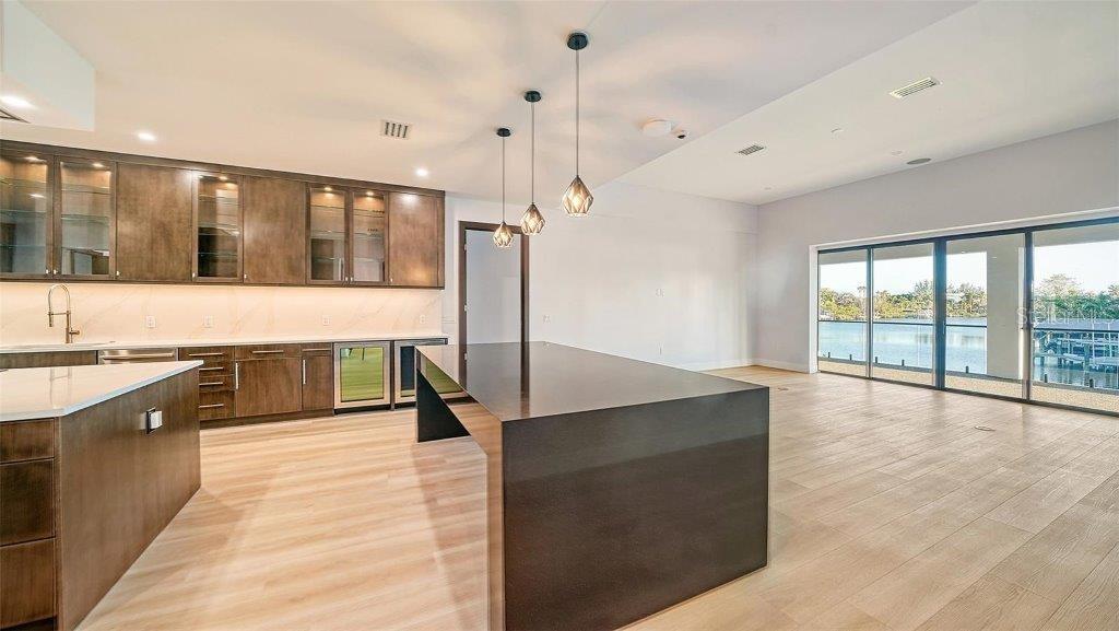 SIESTA REV PLAT OF - Residential