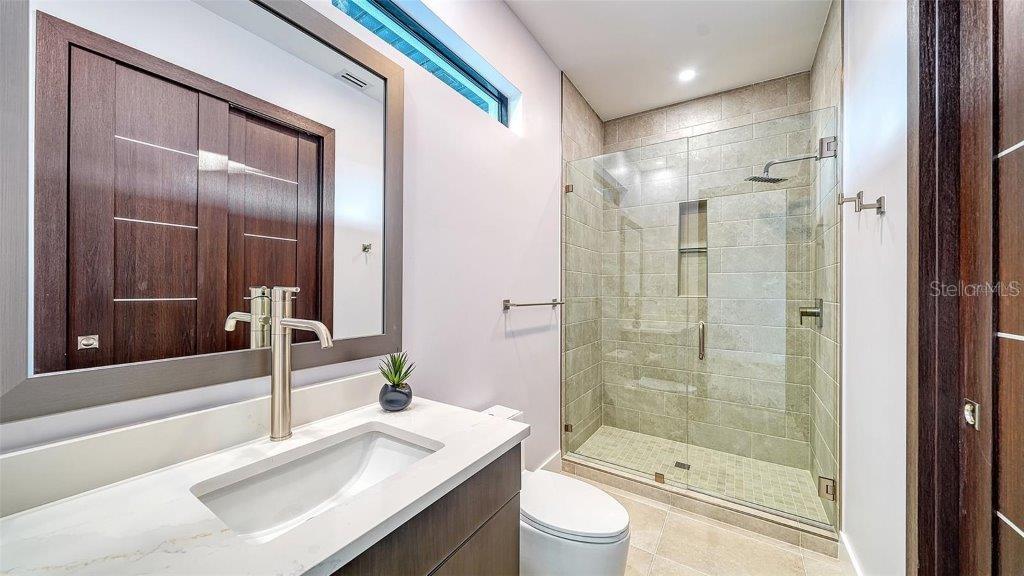 SIESTA REV PLAT OF - Residential