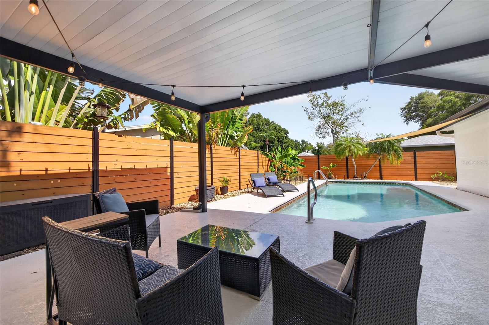 MEADOW LAWN PINELLAS ADD - Residential