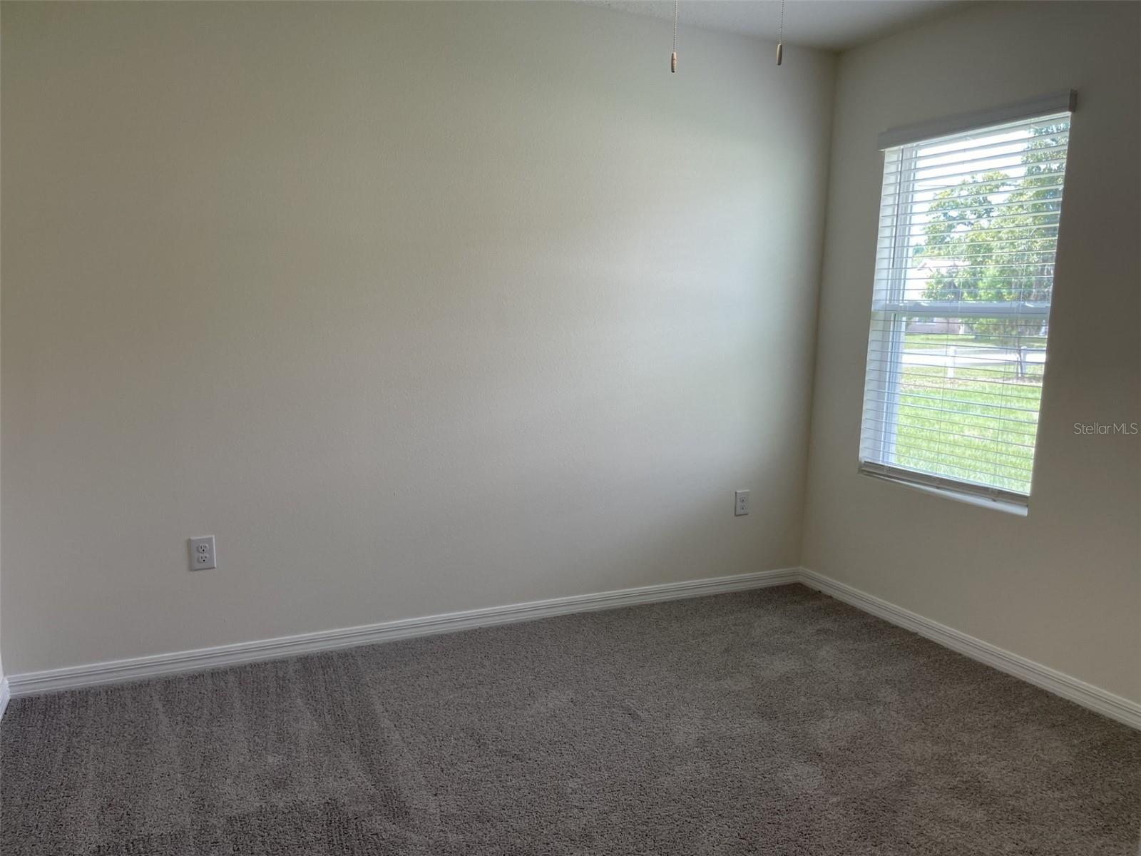 LAKE DIAMOND NORTH - Residential Lease