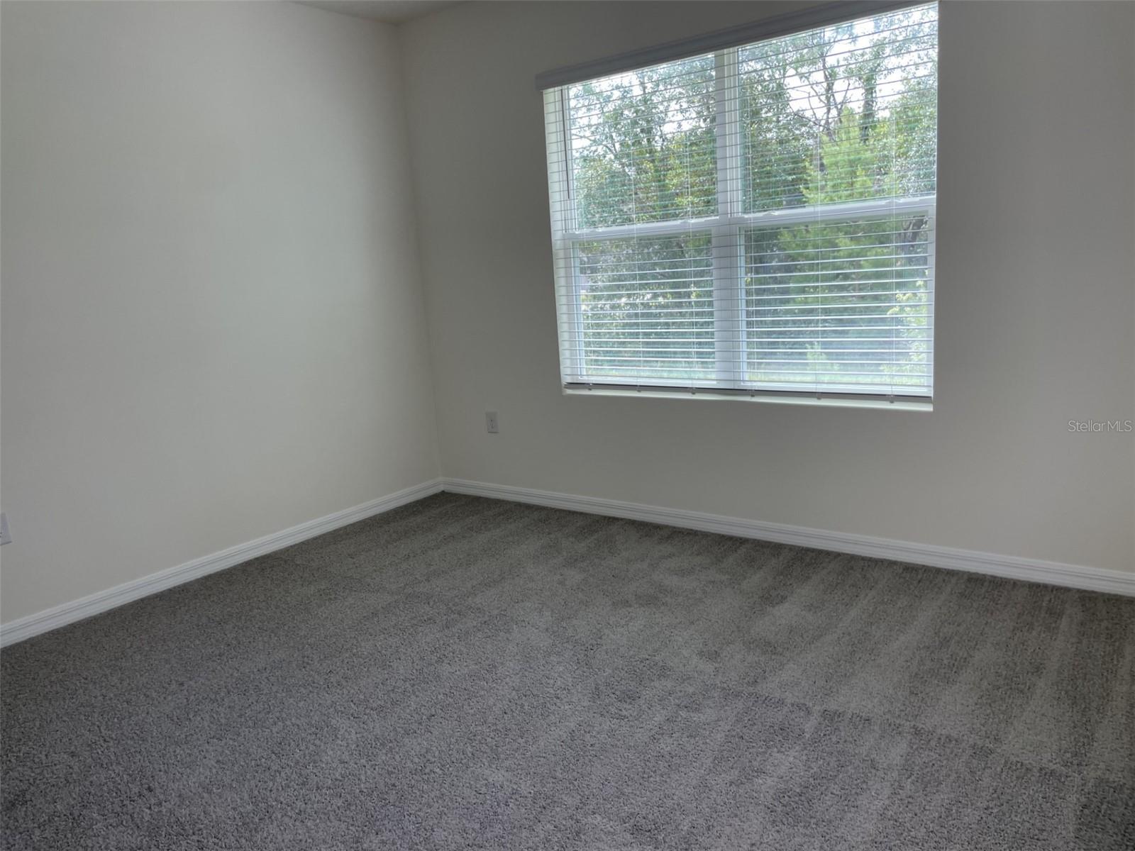 LAKE DIAMOND NORTH - Residential Lease