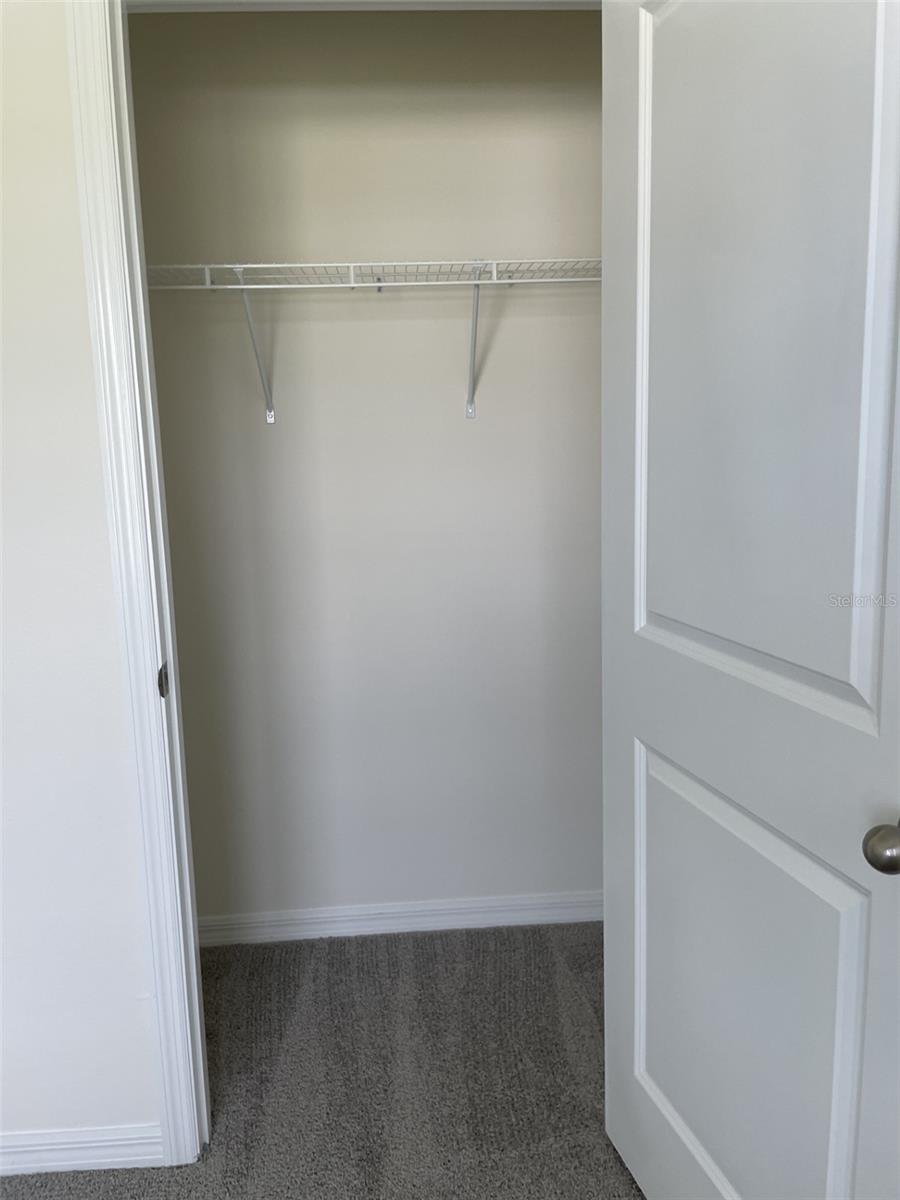 LAKE DIAMOND NORTH - Residential Lease