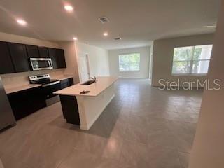 LAKE DIAMOND NORTH - Residential Lease