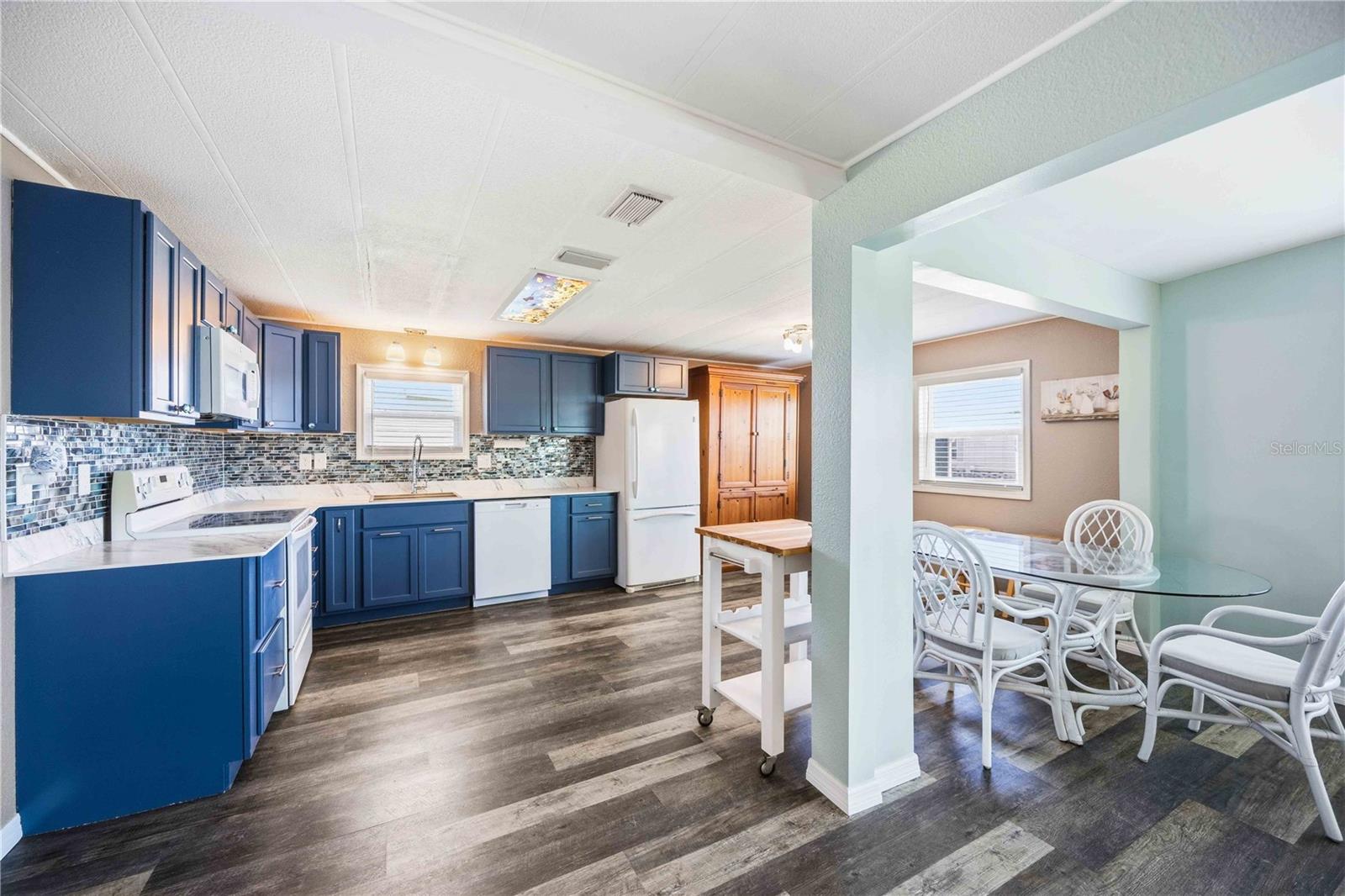 LAZY RIVER MHP - Residential