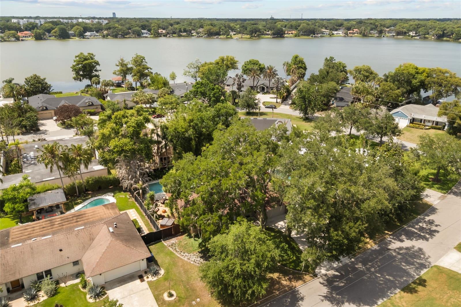 MINNEHAHA SHORES - Residential