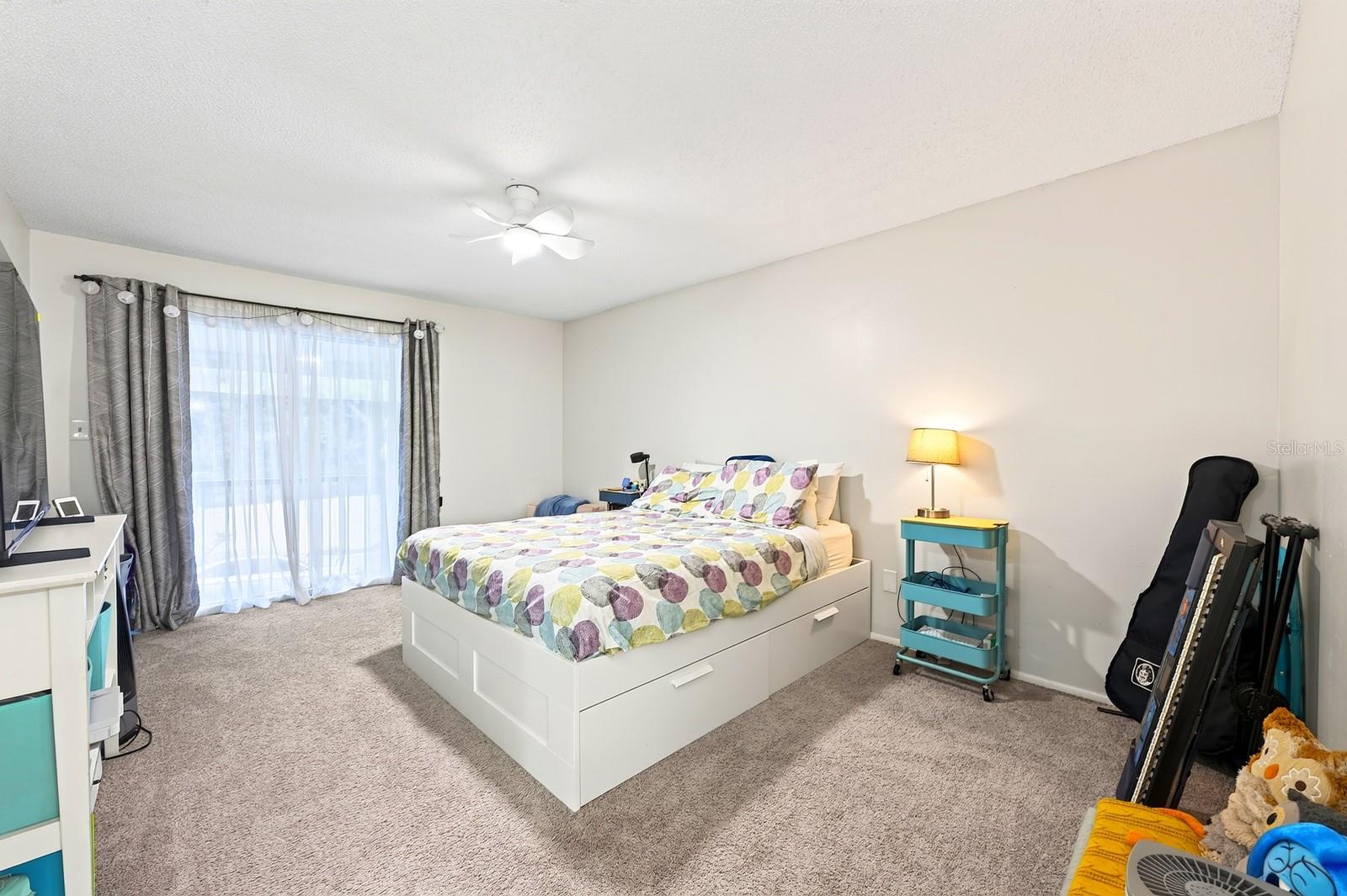 PHEASANT RUN AT ROSEMONT CONDO PH 02 - Residential