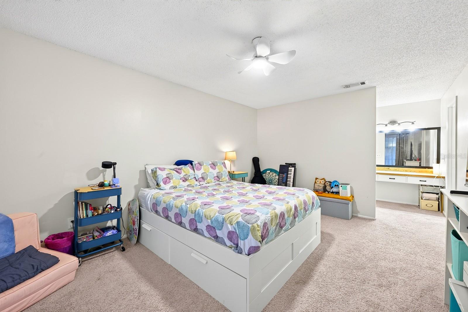 PHEASANT RUN AT ROSEMONT CONDO PH 02 - Residential