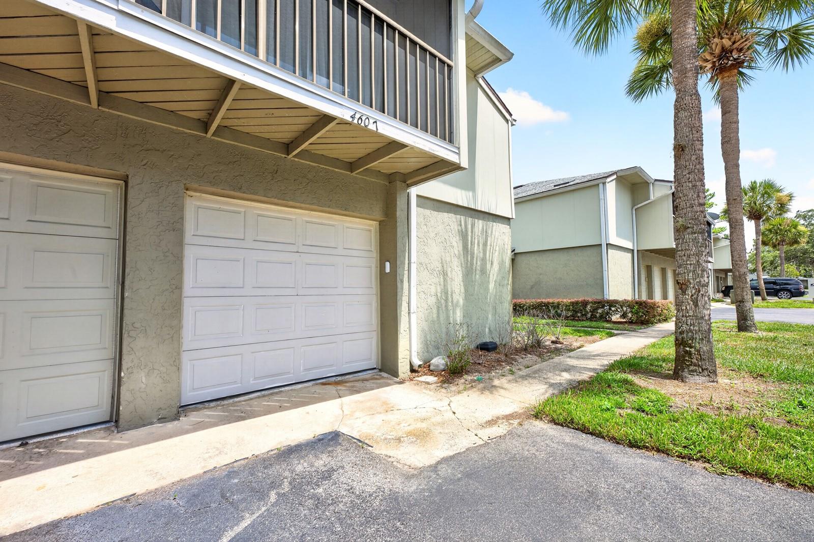 PHEASANT RUN AT ROSEMONT CONDO PH 02 - Residential