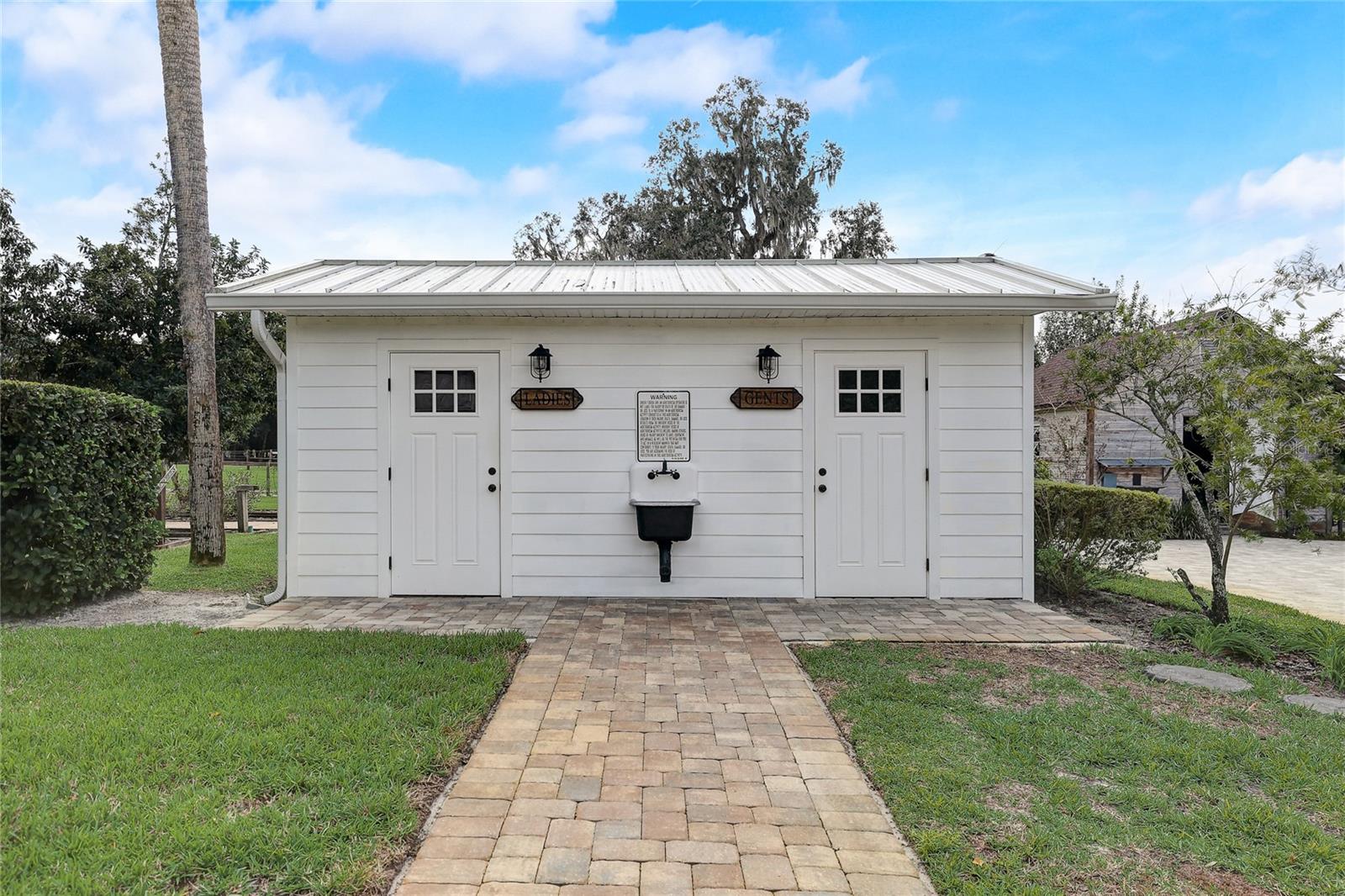 ACREAGE & UNREC - Commercial Sale