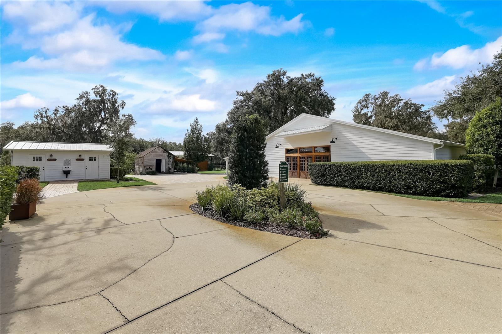 ACREAGE & UNREC - Commercial Sale