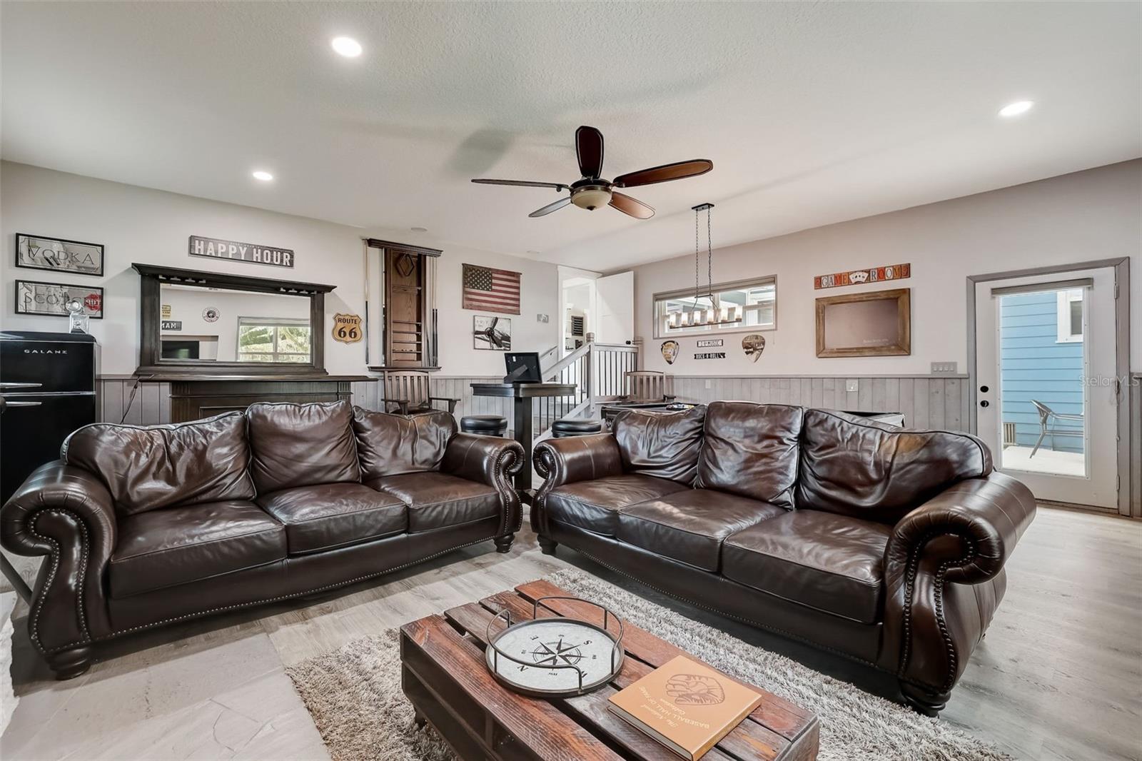 ACREAGE & UNREC - Commercial Sale