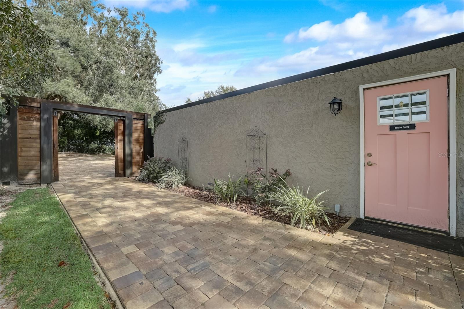ACREAGE & UNREC - Commercial Sale