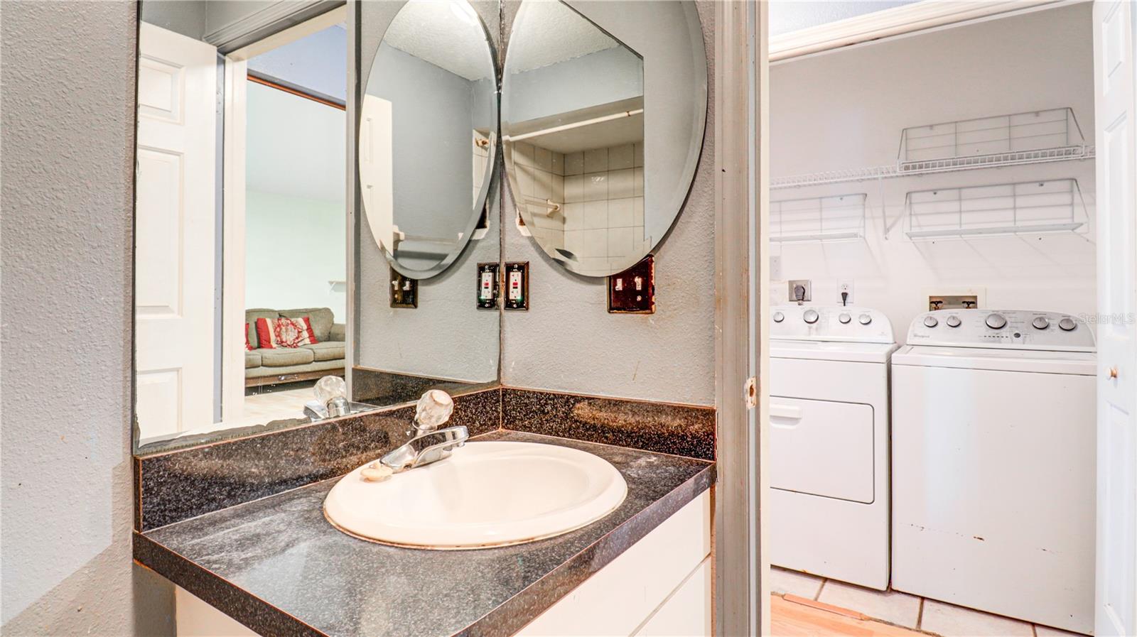 HANKINS SUBURBAN HOMESITES RE - Residential