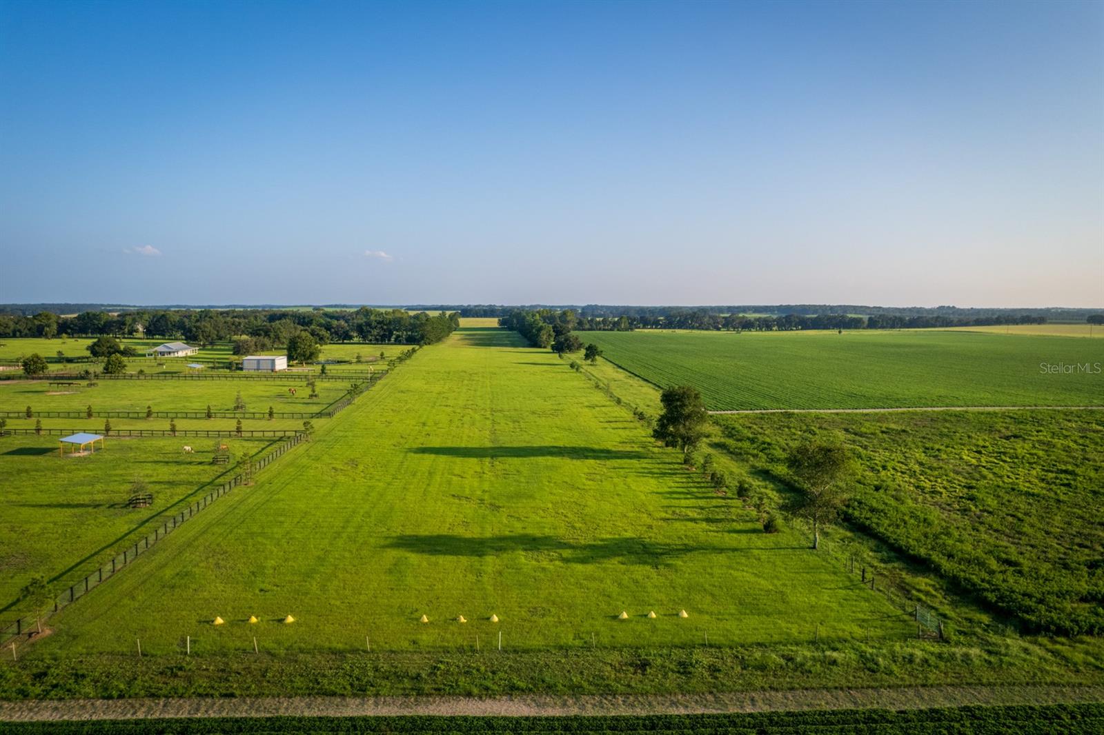 RED TAIL AIRSTRIP - Residential