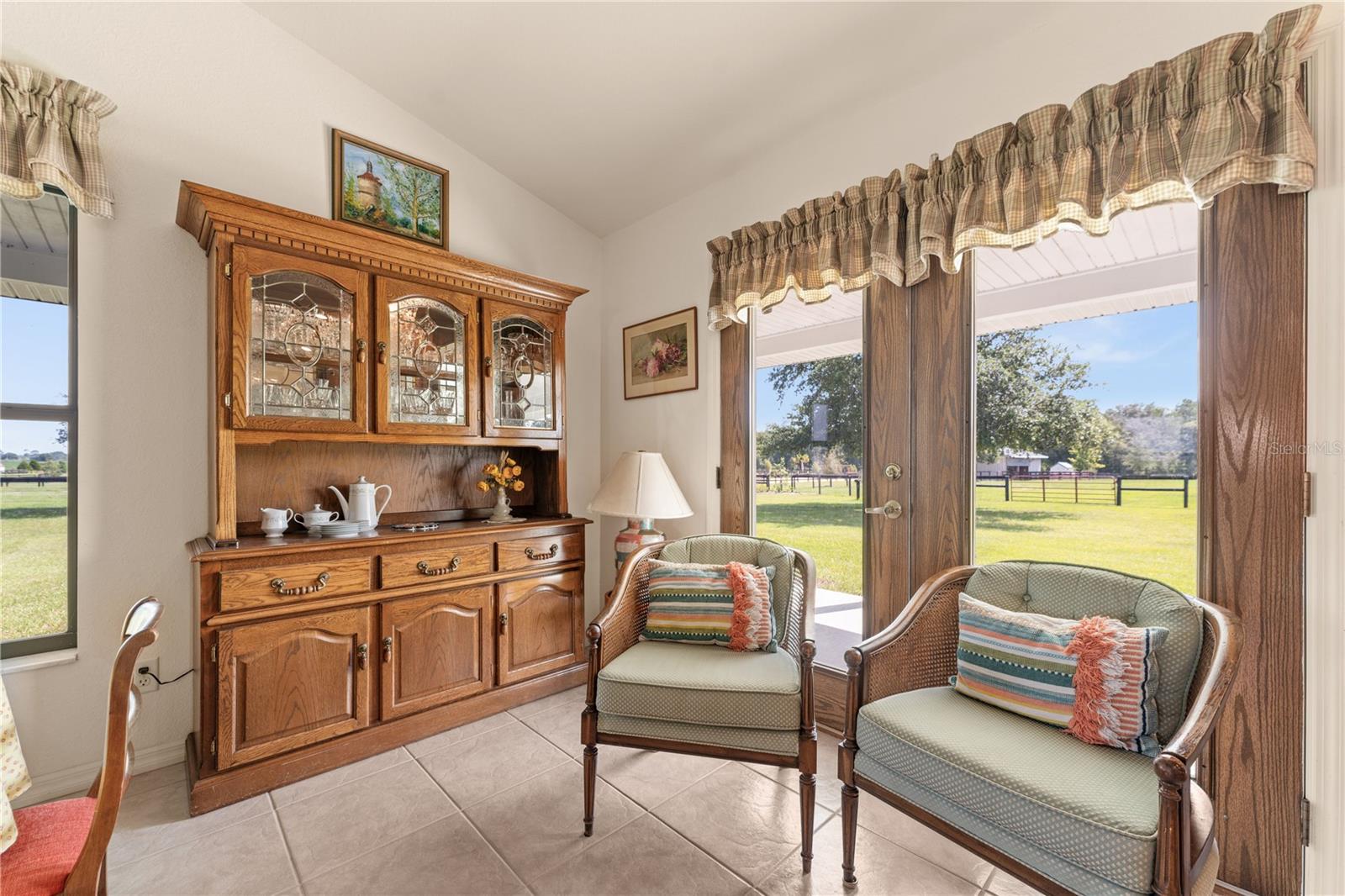 RED TAIL AIRSTRIP - Residential